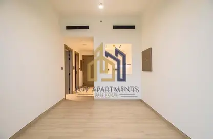 شقة - غرفة نوم - 2 حمامات للايجار في مرتفعات بن غاطي - قرية الجميرا سركل - دبي