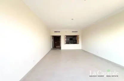 Apartment - 1 Bedroom - 2 Bathrooms for rent in Qamar 11 - Madinat Badr - Al Muhaisnah - Dubai