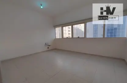 Empty Room image for: Apartment - 1 Bathroom for rent in Shabia - Mussafah - Abu Dhabi, Image 1