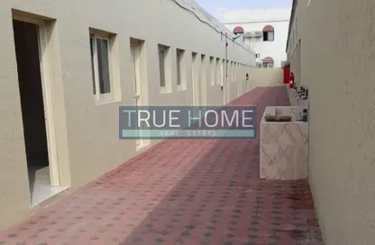 سكن عمال - استوديو - 8 حمامات للبيع في الصجعة الصناعية - آلصجعه - الشارقة