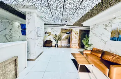 Apartment - 2 Bedrooms - 3 Bathrooms for rent in Jumeirah Garden City - Al Satwa - Dubai