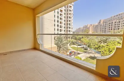 Apartment - 1 Bedroom - 2 Bathrooms for rent in Al Habool - Shoreline Apartments - Palm Jumeirah - Dubai