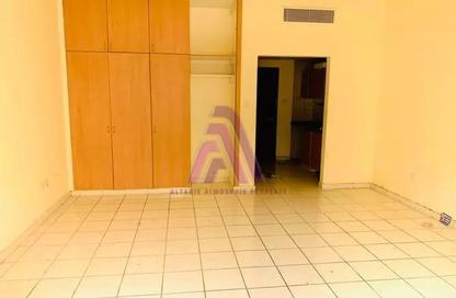 شقة - 1 حمام للايجار في طراز يوناني - المدينة الدولية - دبي