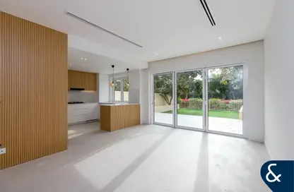 فيلا - 3 غرف نوم - 2 حمامات للايجار في الينابيع 8 - الينابيع - دبي فيلا - 3 غرف نوم - 2 حمامات للايجار في الينابيع 8 - الينابيع - دبي