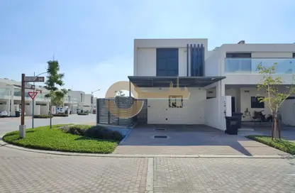 Townhouse - 3 Bedrooms - 5 Bathrooms for rent in Janusia - The Roots DAMAC Hills 2 - Damac Hills 2 - Dubai