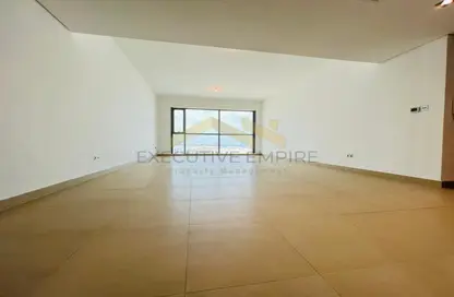 Empty Room image for: Apartment - 2 Bedrooms - 3 Bathrooms for rent in Guardian Towers - Danet Abu Dhabi - Abu Dhabi, Image 1