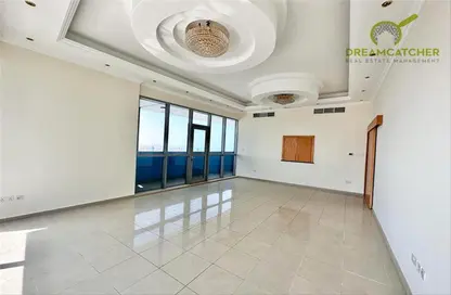 Empty Room image for: Apartment - 2 Bedrooms - 3 Bathrooms for sale in Julphar Residential Tower - Julphar Towers - Al Nakheel - Ras Al Khaimah, Image 1