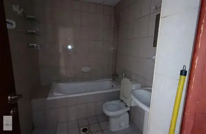Apartment - 1 Bathroom for rent in England Cluster - International City - Dubai
