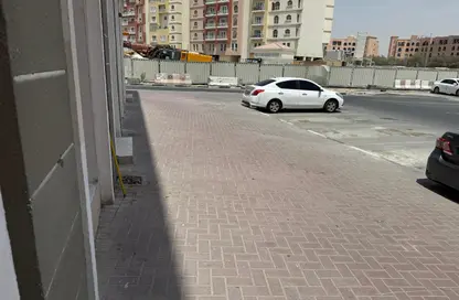 متجر - استوديو - 1 حمام للايجار في طراز فرنسي - المدينة الدولية - دبي