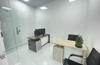 Office Space - Studio - 1 Bathroom for rent in Red Avenue - Al Garhoud - Dubai