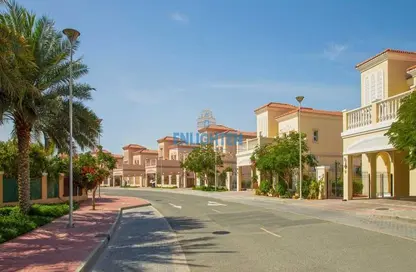 Villa - 2 Bedrooms - 4 Bathrooms for rent in District 16L - Jumeirah Village Circle - Dubai