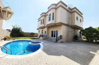 Villa - 5 Bedrooms - 6 Bathrooms for rent in Umm Suqeim 2 Villas - Umm Suqeim 2 - Umm Suqeim - Dubai