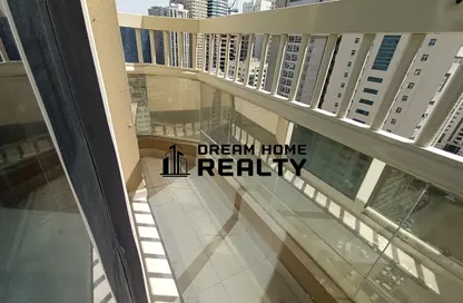 Apartment - 3 Bedrooms - 3 Bathrooms for rent in Al Khan 5 building - Al Khan - Sharjah