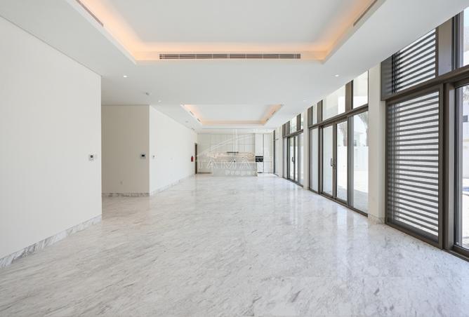 15306009 - Property Image 2