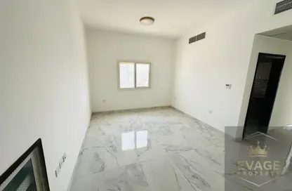 Apartment - 2 Bedrooms - 2 Bathrooms for rent in Al Jurf 3 - Al Jurf - Ajman Downtown - Ajman