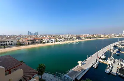 Apartment - Studio - 1 Bathroom for rent in Palm Views East - Palm Views - Palm Jumeirah - Dubai