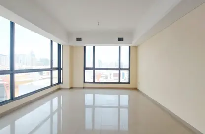 Apartment - 3 Bedrooms - 3 Bathrooms for rent in Al Danah - Abu Dhabi
