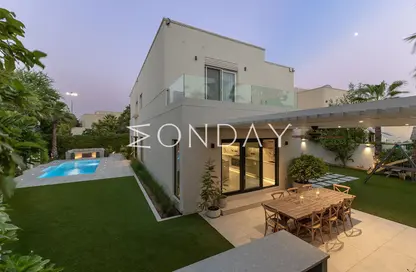 Villa - 4 Bedrooms - 4 Bathrooms for sale in Meadows 4 - Meadows - Dubai