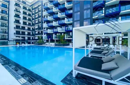 شقة - غرفة نوم - 2 حمامات للايجار في بن غاطي روز - منطقة 15 - قرية الجميرا سركل - دبي