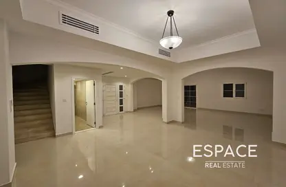 Villa - 3 Bedrooms - 3 Bathrooms for rent in Meadows 1 - Meadows - Dubai