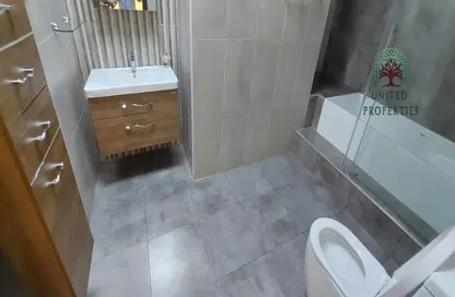 Villa - 5 Bedrooms - 6 Bathrooms for rent in Al Tai - Sharjah