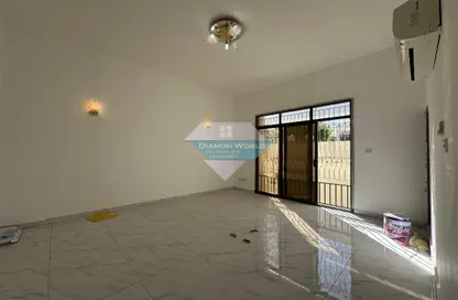 Apartment - 1 Bedroom - 1 Bathroom for rent in Al Karamah - Abu Dhabi