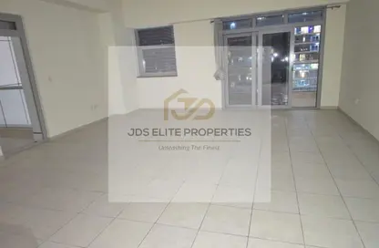 شقة - غرفة نوم - 2 حمامات للايجار في إيست هايتس 4 - الخليج التجاري - دبي شقة - غرفة نوم - 2 حمامات للايجار في إيست هايتس 4 - الخليج التجاري - دبي