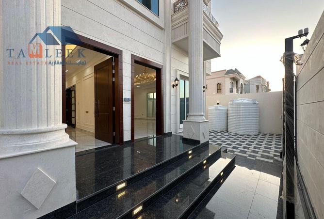 14205477 - Property Image 2