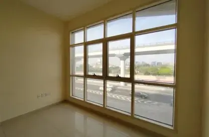 عمارة بالكامل - غرفة نوم - 2 حمامات للايجار في الناجاه بيلدينج - الكرامة - دبي