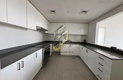 Apartment - 2 Bedrooms - 3 Bathrooms for rent in Areej Apartments - Aljada - Sharjah