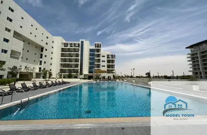 Apartment - Studio - 1 Bathroom for rent in Leonardo Residences - Masdar City - Abu Dhabi