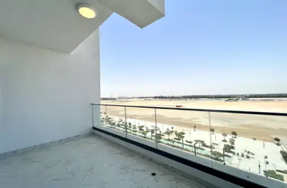 Apartment - 3 Bedrooms - 3 Bathrooms for rent in Oasis 2 - Oasis Residences - Masdar City - Abu Dhabi