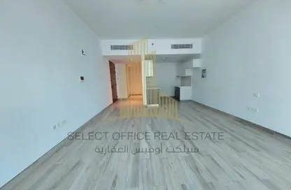 Apartment - 1 Bathroom for rent in Al Raha Beach Hotel - Al Raha Beach - Abu Dhabi