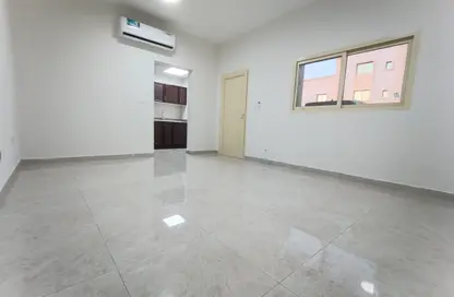 شقة - 1 حمام للايجار في مركز محمد بن زايد - مدينة محمد بن زايد - أبوظبي