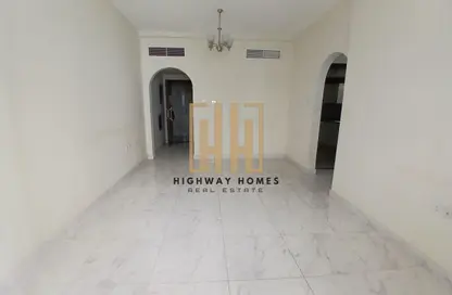 Apartment - 1 Bedroom - 2 Bathrooms for rent in Muwaileh 29 Building - Muwaileh - Sharjah