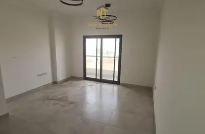Apartment - 3 Bedrooms - 2 Bathrooms for rent in Al Khan - Sharjah