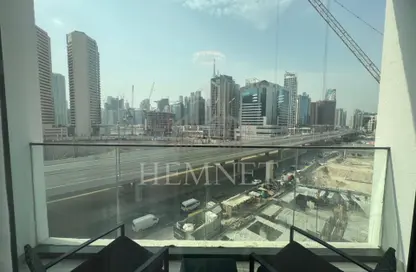 شقة للايجار في زا باراجون لآي جي او - الخليج التجاري - دبي
