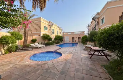 Apartment - 4 Bedrooms - 5 Bathrooms for rent in Umm Suqeim 2 Villas - Umm Suqeim 2 - Umm Suqeim - Dubai