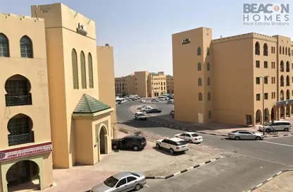 شقة - غرفة نوم - 2 حمامات للايجار في I06 - طراز مغربي - المدينة الدولية - دبي