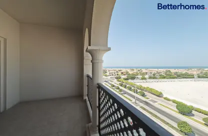 Balcony image for: Apartment - 2 Bedrooms - 3 Bathrooms for rent in Saadiyat Beach Residences - Saadiyat Beach - Saadiyat Island - Abu Dhabi, Image 1