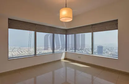 شقة - 2 غرف نوم - 3 حمامات للايجار في المركز المالي برج السلام - شارع الشيخ زايد - دبي