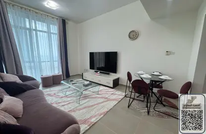 Apartment - 1 Bedroom - 2 Bathrooms for rent in Corniche Tower - Ajman Corniche Road - Ajman