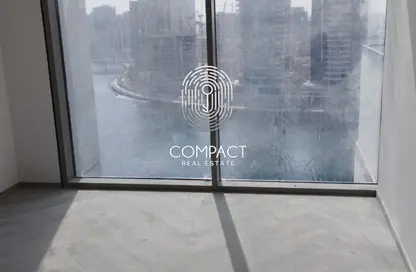 شقة - غرفة نوم - 1 حمام للايجار في بنينسولا ثري - بنينسولا - الخليج التجاري - دبي