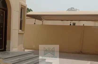 فيلا - 4 غرف نوم - 4 حمامات للبيع في أم خنور - الشارقة