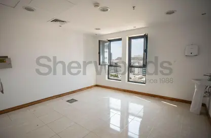 مكتب - استوديو - 1 حمام للايجار في مبنى 27 - مدينة دبي الطبية - بر دبي - دبي