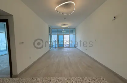 شقة - غرفة نوم - 2 حمامات للايجار في عزيزي عالية - الجداف - دبي