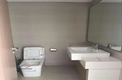 Bathroom image for: Apartment - 1 Bathroom for rent in Azizi Riviera 33 - Meydan One - Meydan - Dubai, Image 1