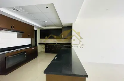 شقة - غرفة نوم - 2 حمامات للايجار في برج دوجا - شارع الشيخ زايد - دبي