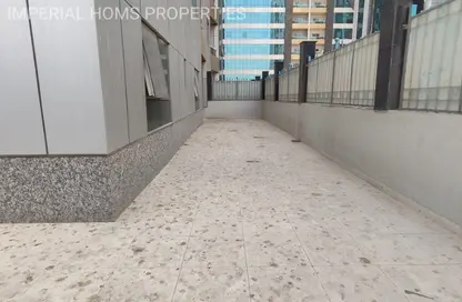 شقة - غرفة نوم - 2 حمامات للبيع في أورينت تاور 1 - أورينت تاور - البستان - عجمان