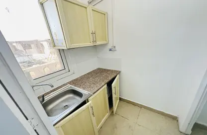 Kitchen image for: Villa - 1 Bathroom for rent in Al Najda Street - Abu Dhabi, Image 1
